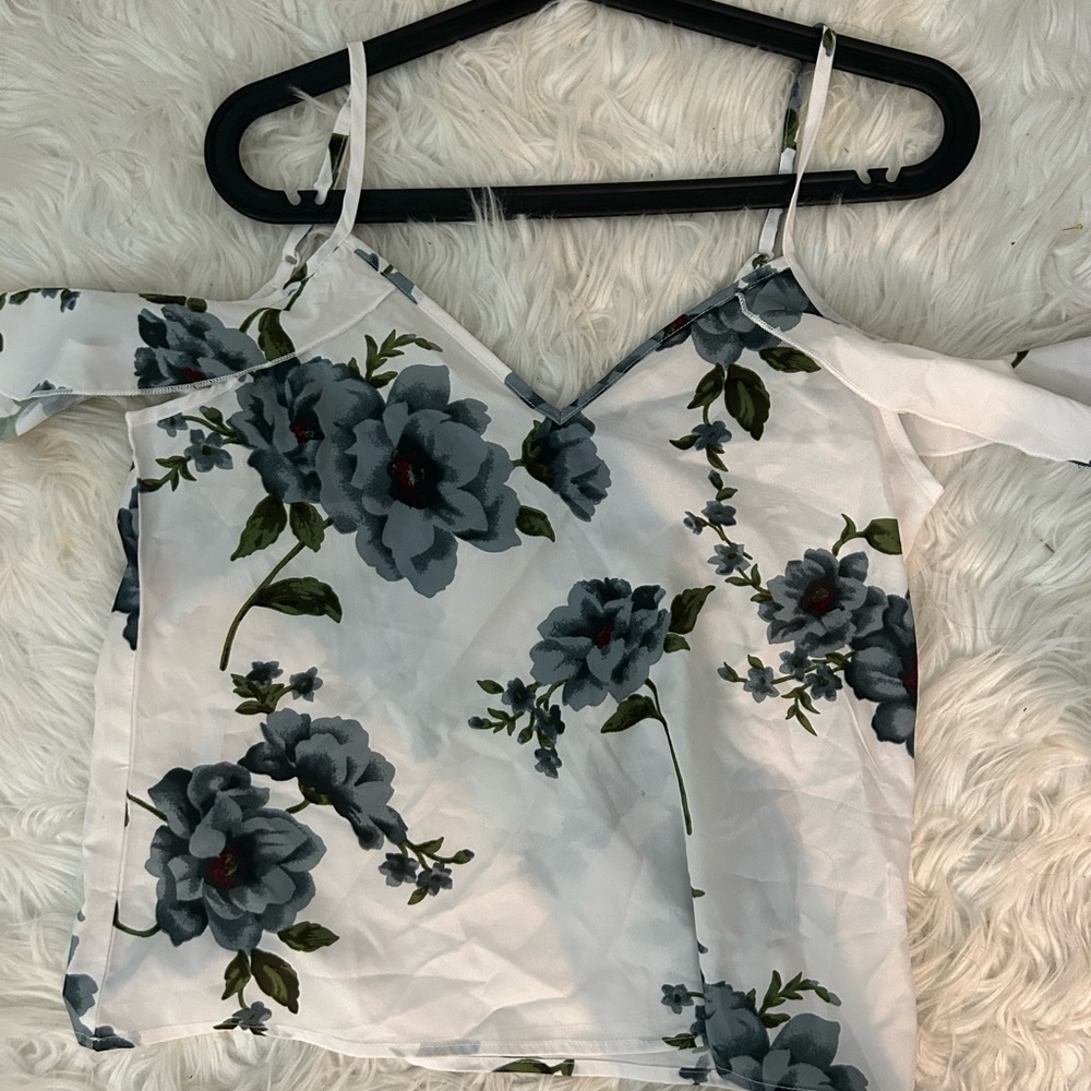 Floral Top - Picture 1 of 1